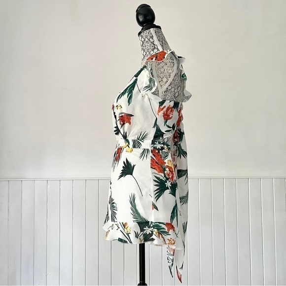Pretty Little Thing White Tropical Print Cutout Tie Back Romper Size 2 - Picture 5 of 13